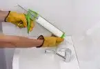 Le joint salle de bain comment faire pour le remplacer